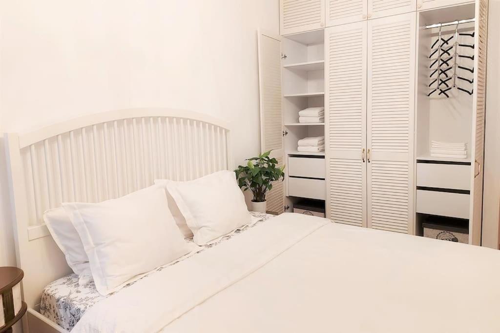 Cosy Boutique 61 Sqm Apartment - Private Parking - Ten Blocks Residence Бухарест Экстерьер фото
