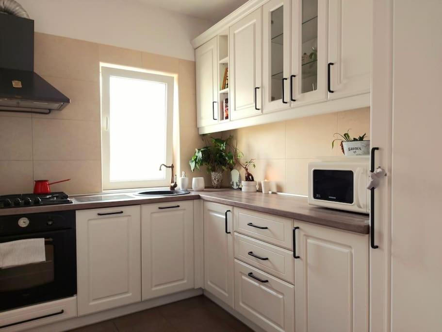 Cosy Boutique 61 Sqm Apartment - Private Parking - Ten Blocks Residence Бухарест Экстерьер фото